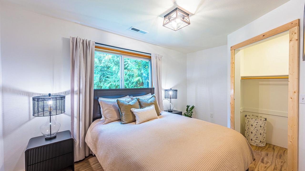 Photo of Bedroom in Adelma Beach