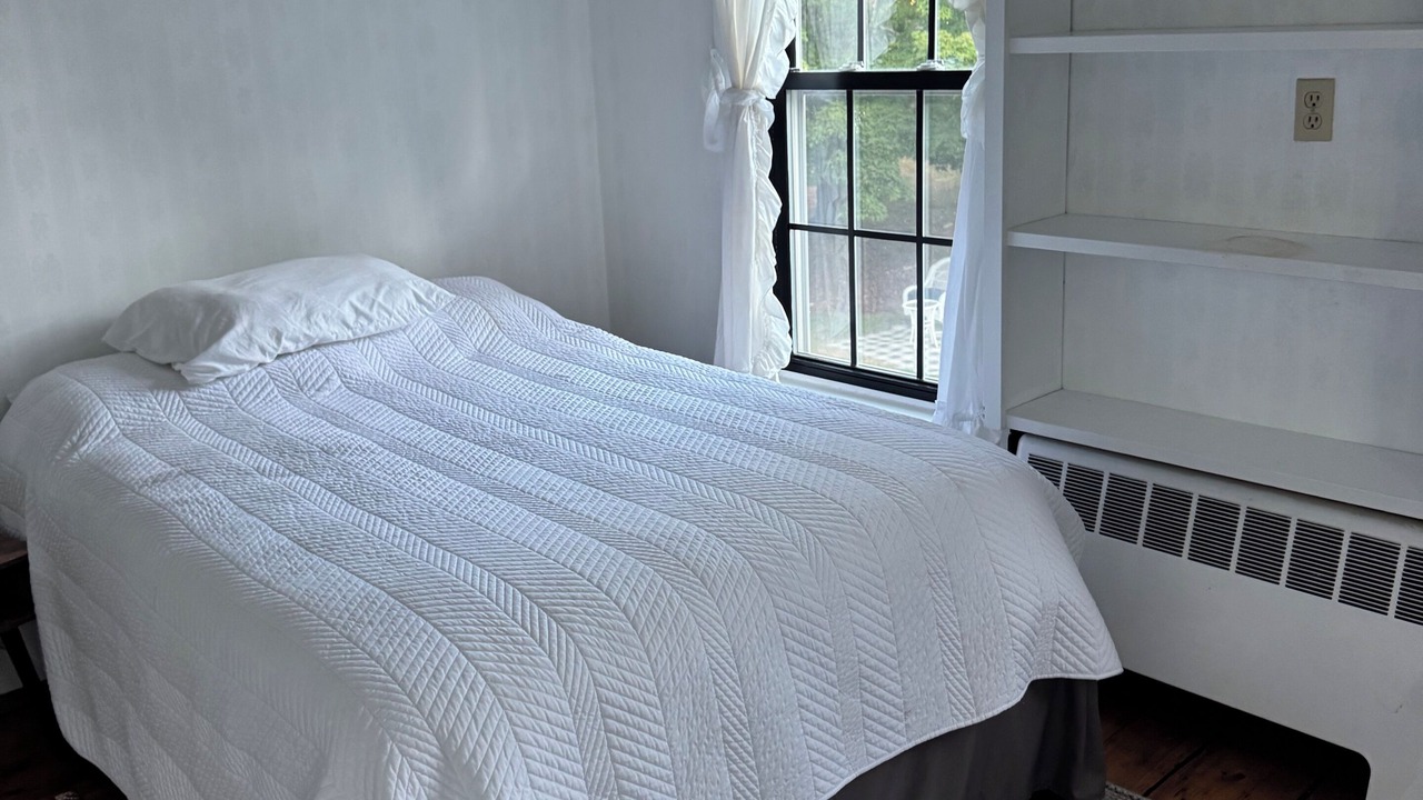 Photo of Bedroom in Old Lyme