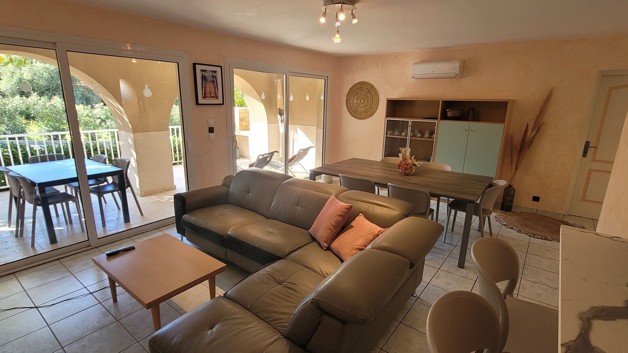 Photo of Livingroom in Aregno