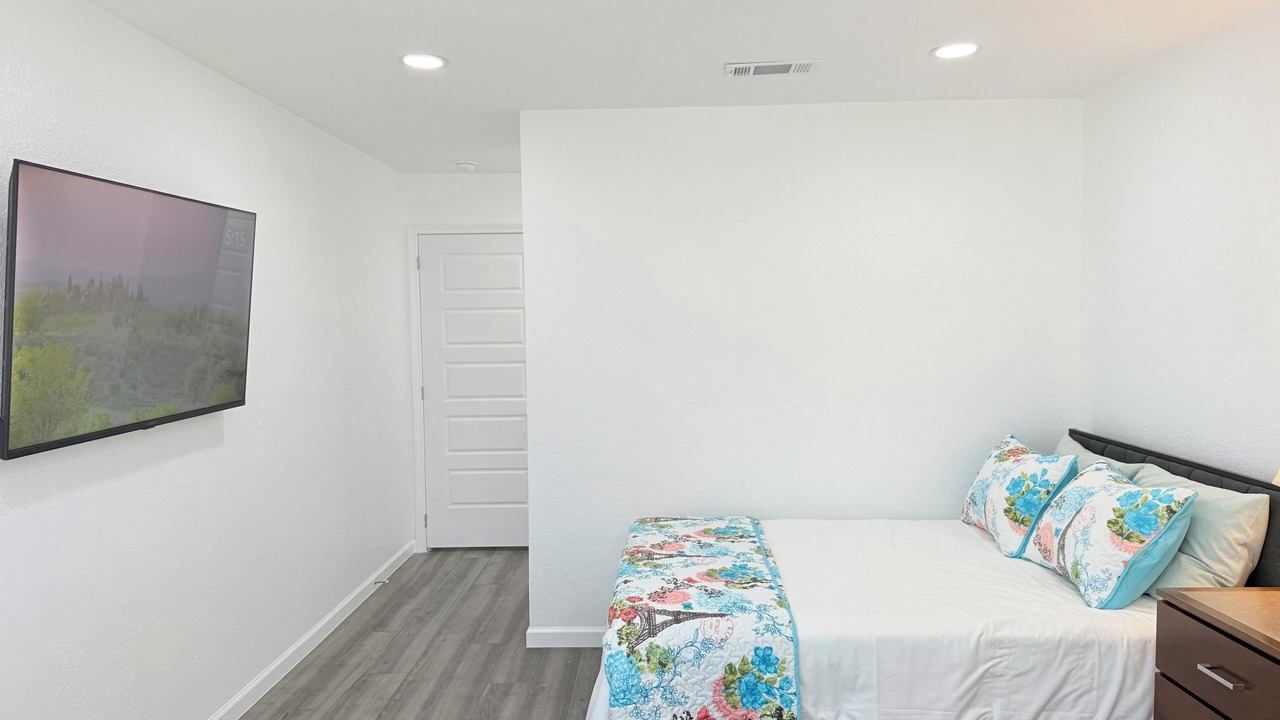 Photo of Bedroom in West Arlington