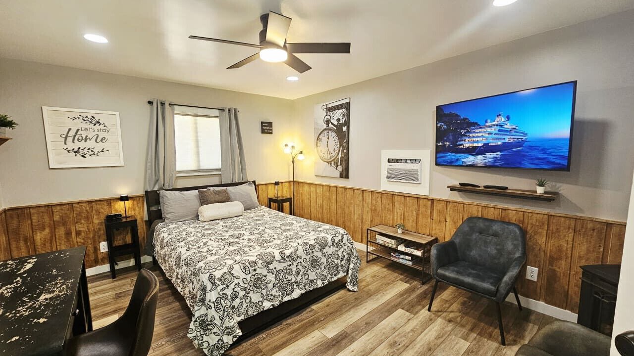 Photo of Bedroom in Glenwood Springs