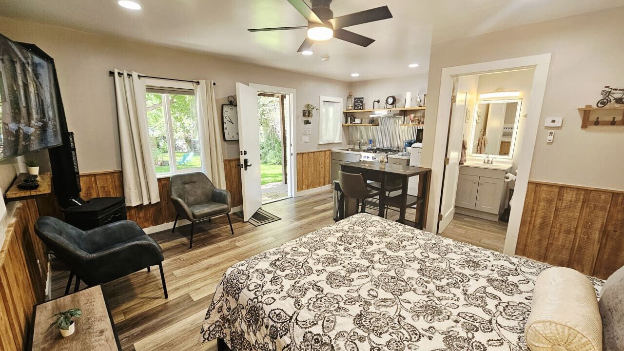 Photo of Bedroom in Glenwood Springs
