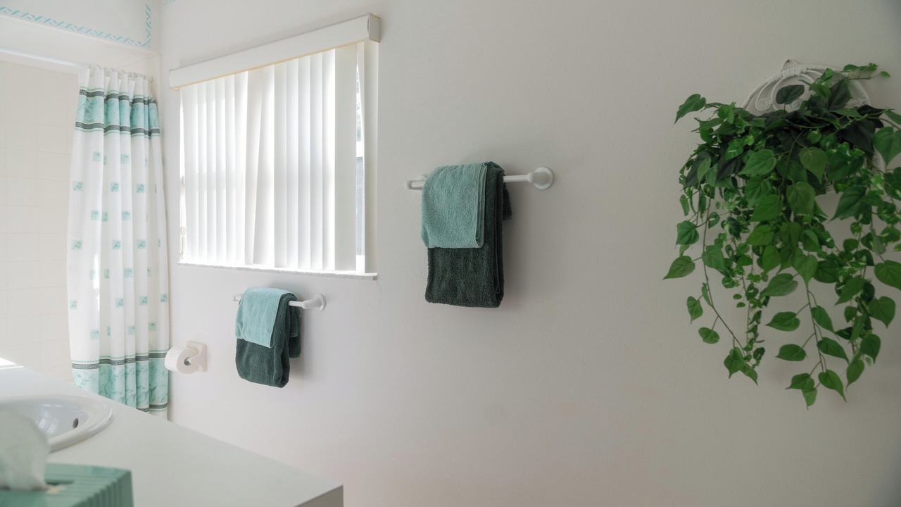 Photo of Bathroom in Lindfields