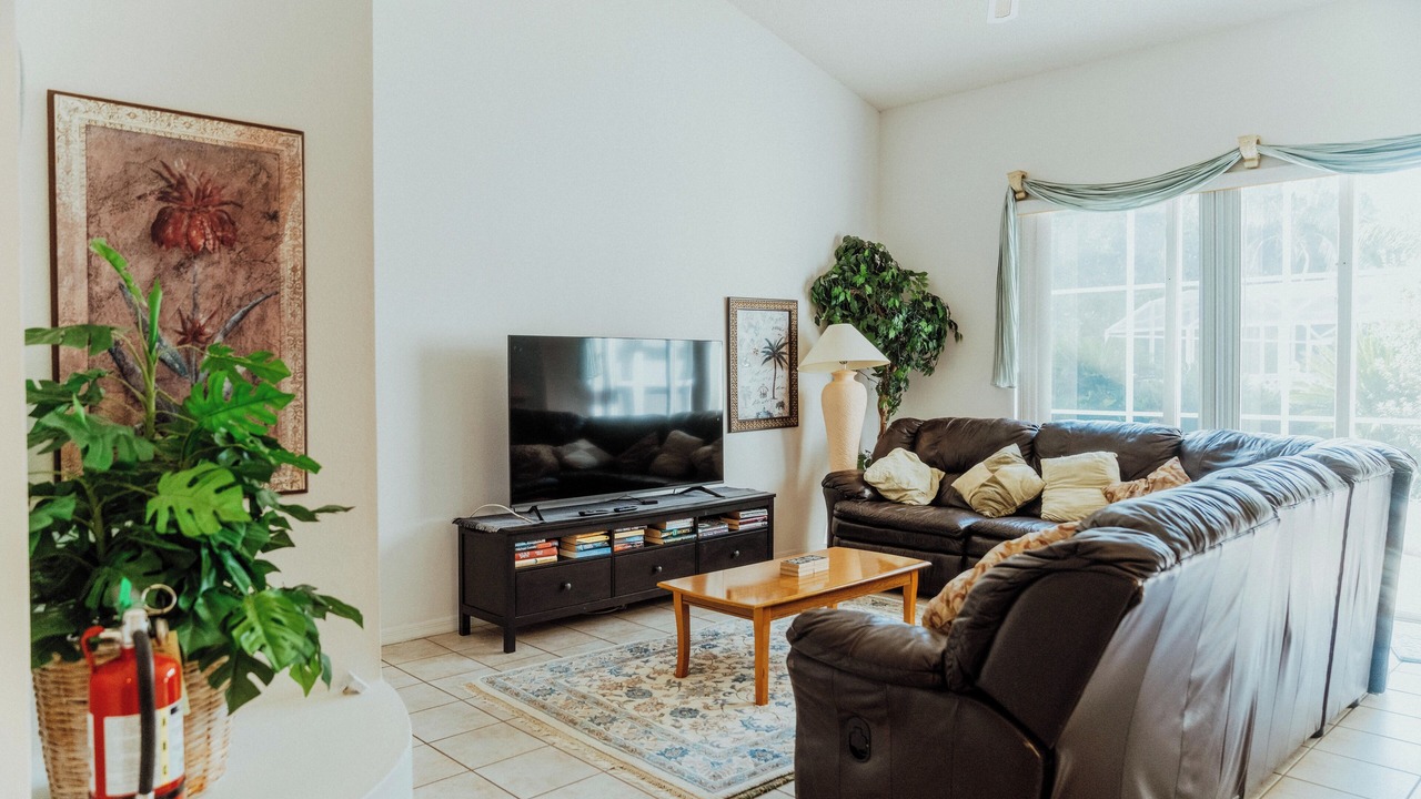 Photo of Livingroom in Lindfields