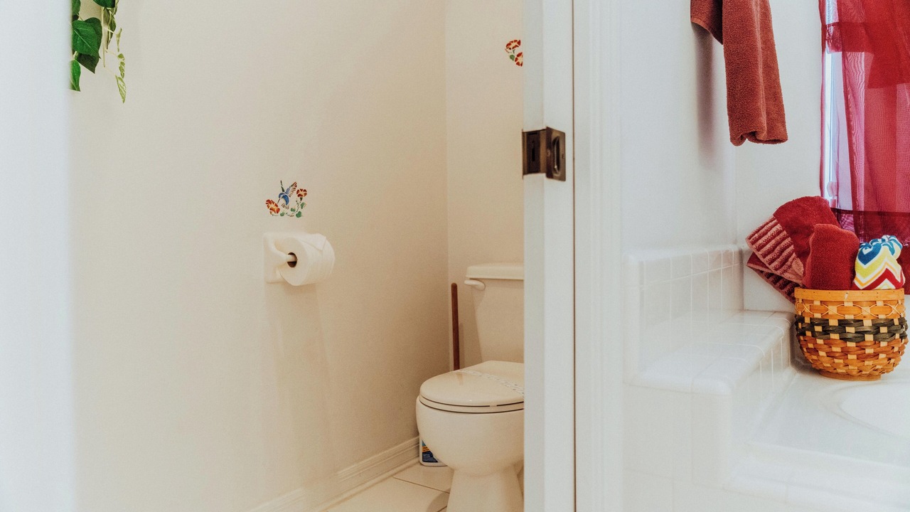 Photo of Bathroom in Lindfields