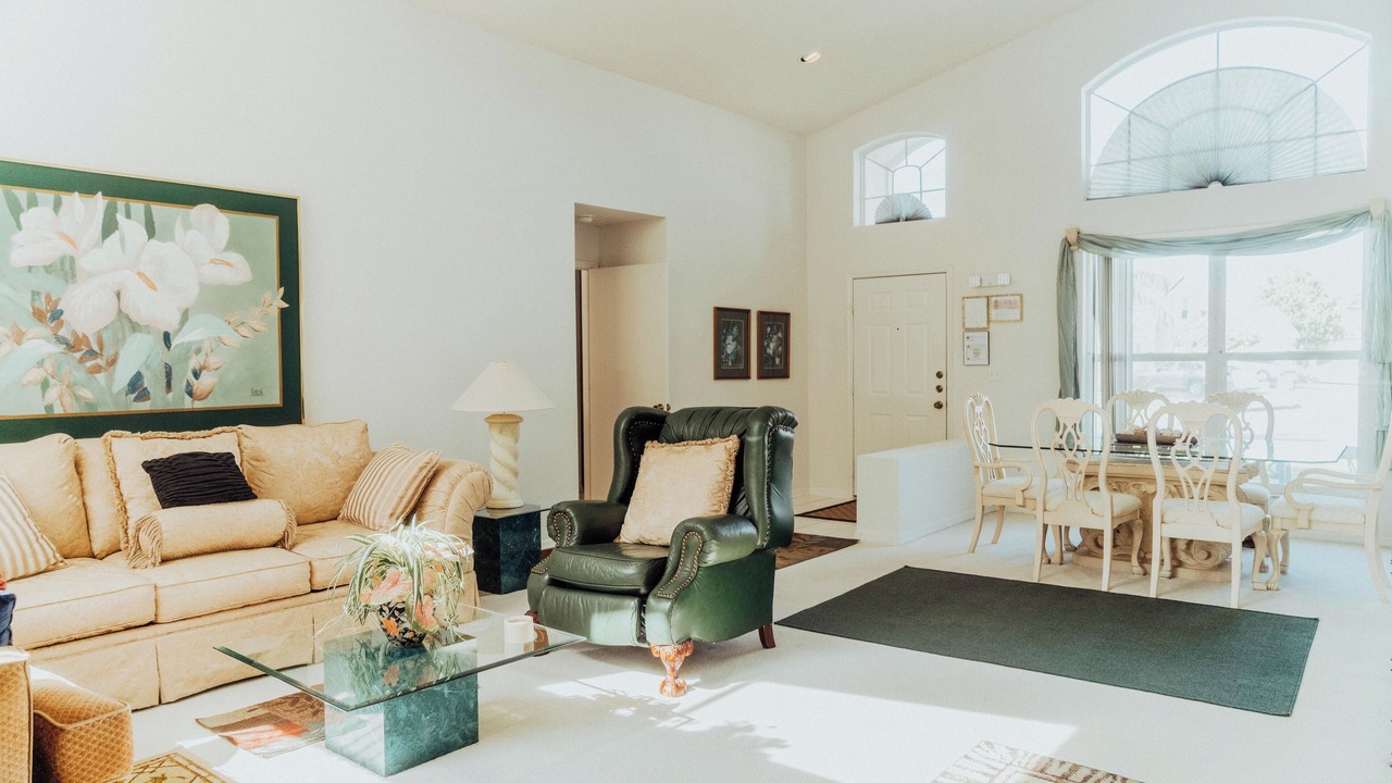 Photo of Livingroom in Lindfields