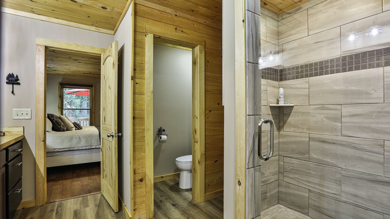 Photo of Bathroom in Ellijay