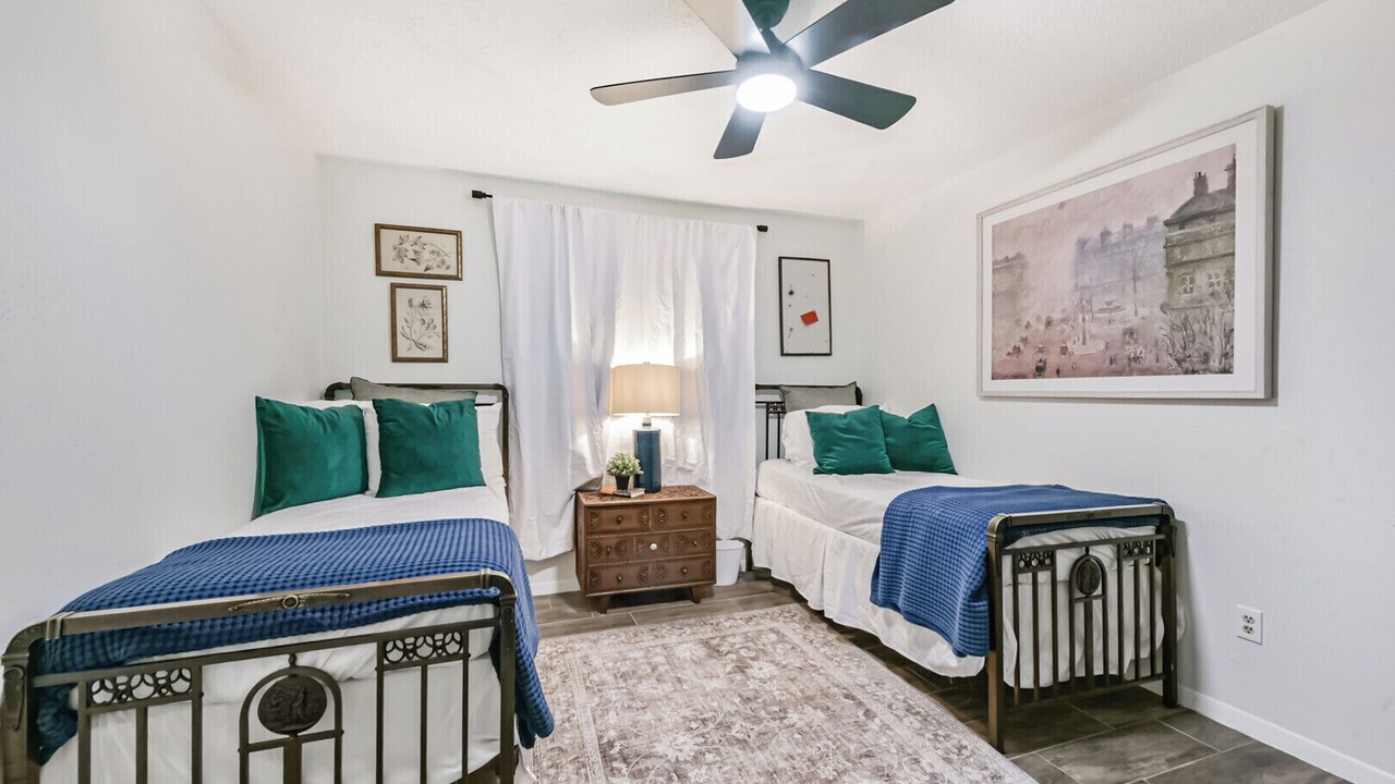 Photo of Bedroom in Alvin