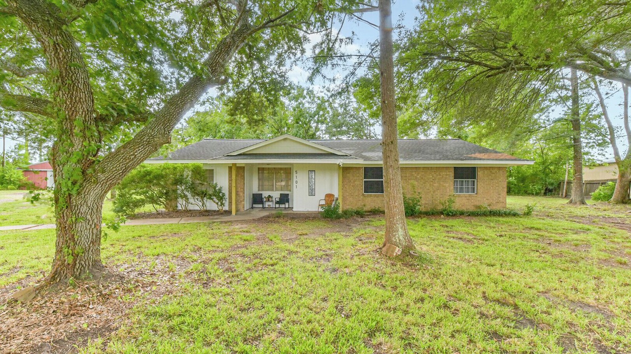 Photo of Outdoor in Alvin