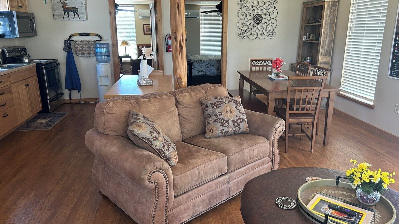 Photo of Livingroom in Mason