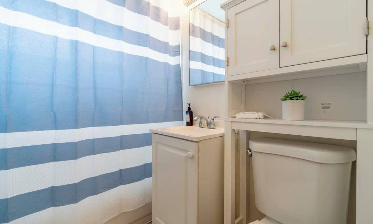 Photo of Bathroom in North Pacific Beach