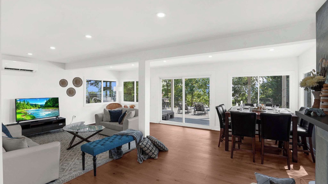 Photo of Livingroom in Crystal Beach