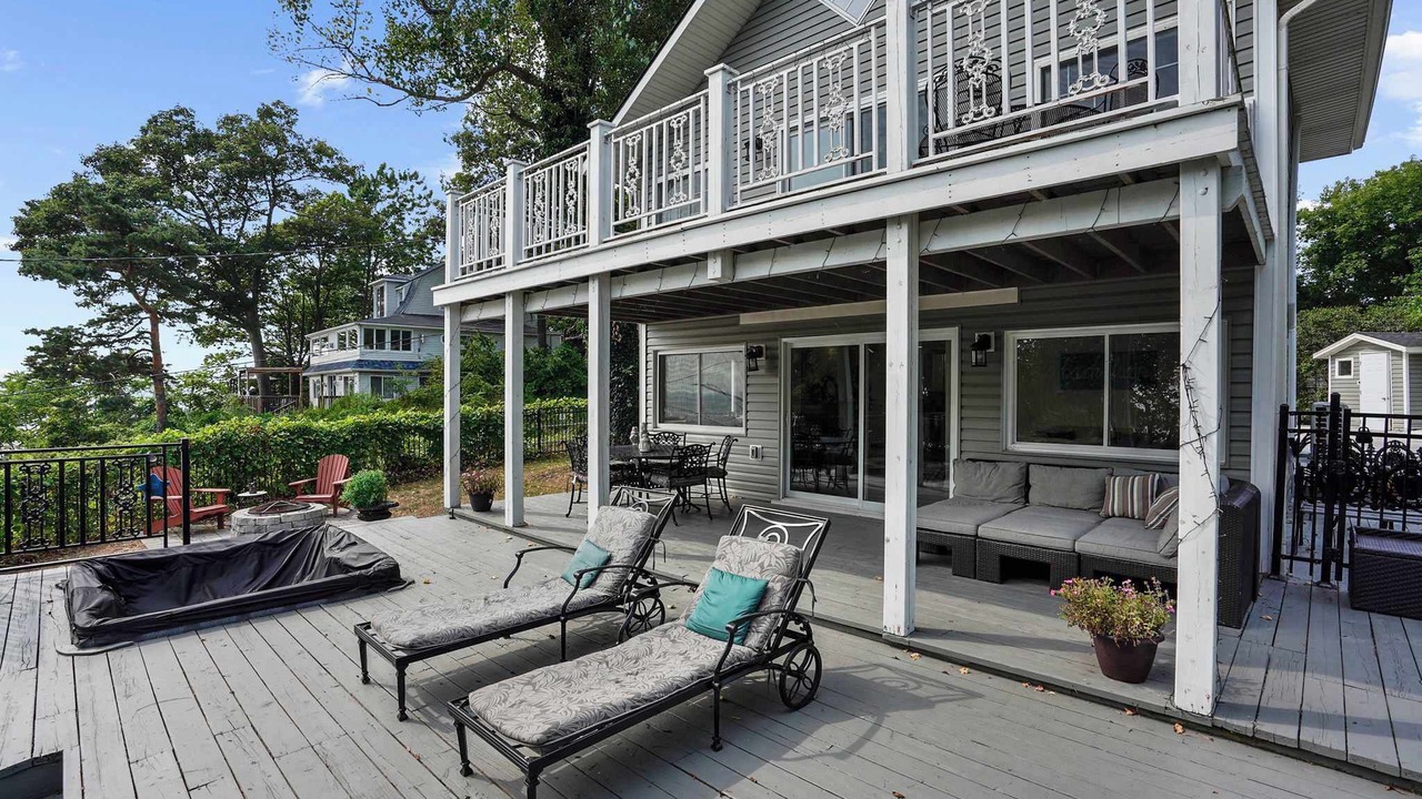 Photo of Patio Balcony in Crystal Beach