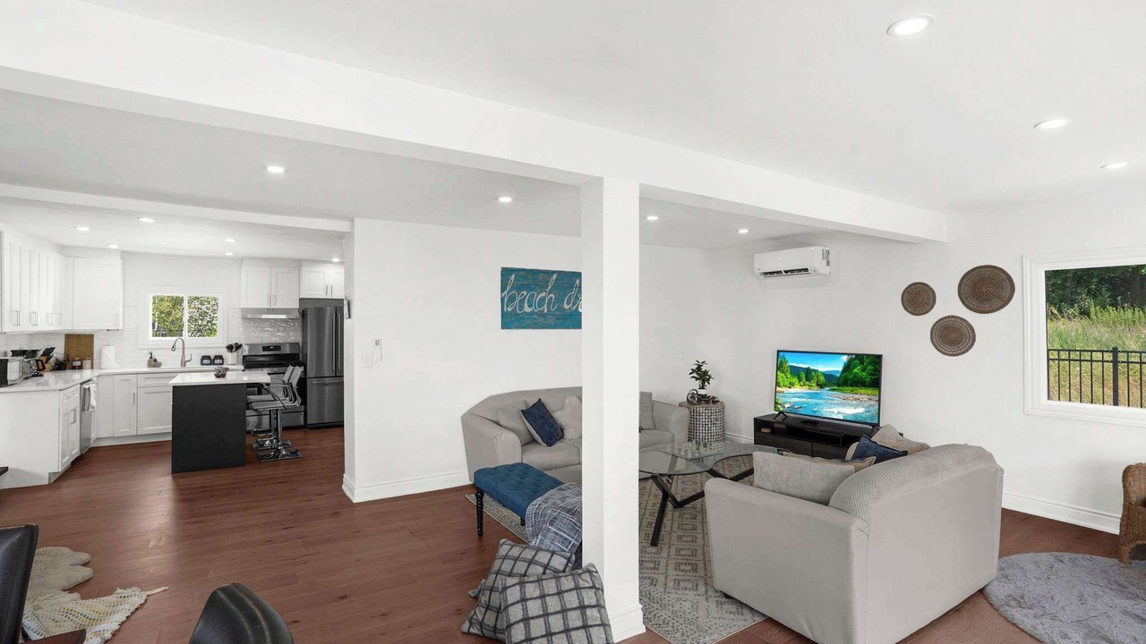 Photo of Livingroom in Crystal Beach