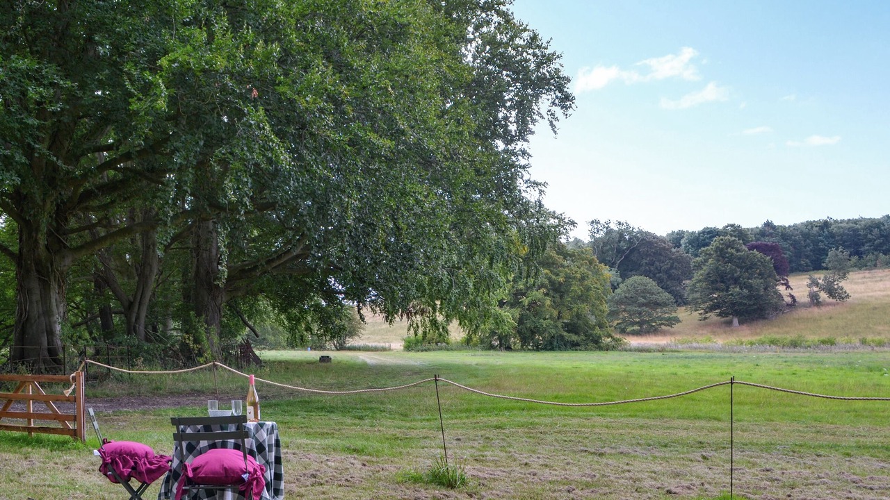 Photo of Others in Rudston