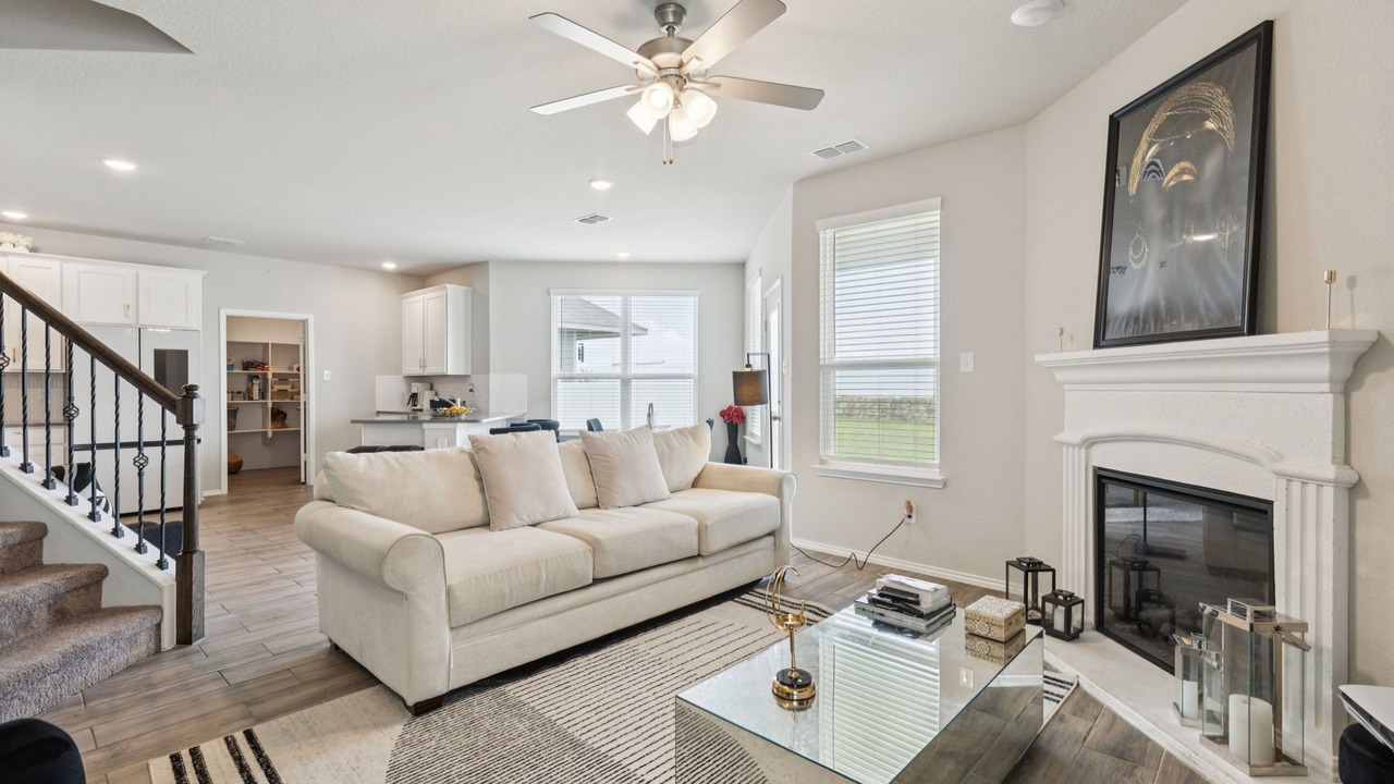 Photo of Livingroom in Lincoln Park