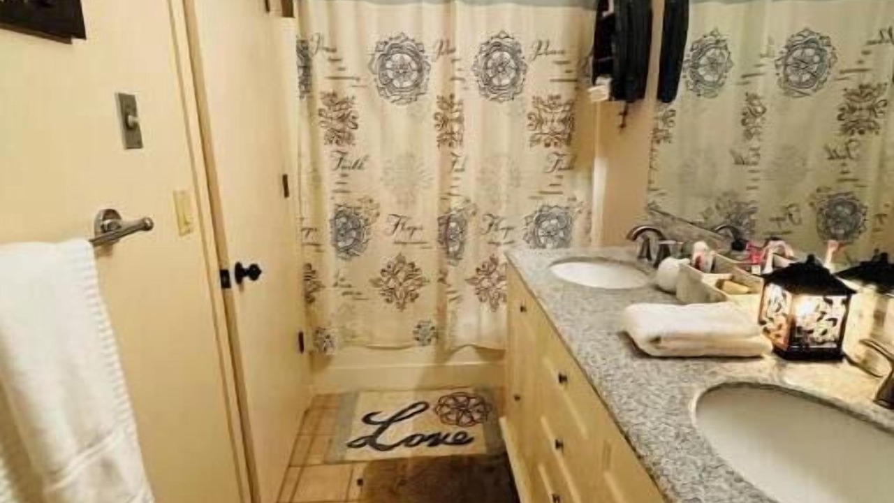 Photo of Bathroom in Fort Lewis