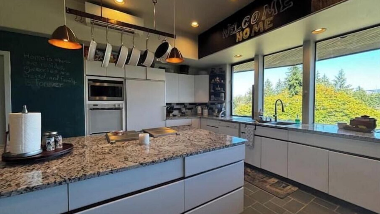 Photo of Kitchen in Fort Lewis