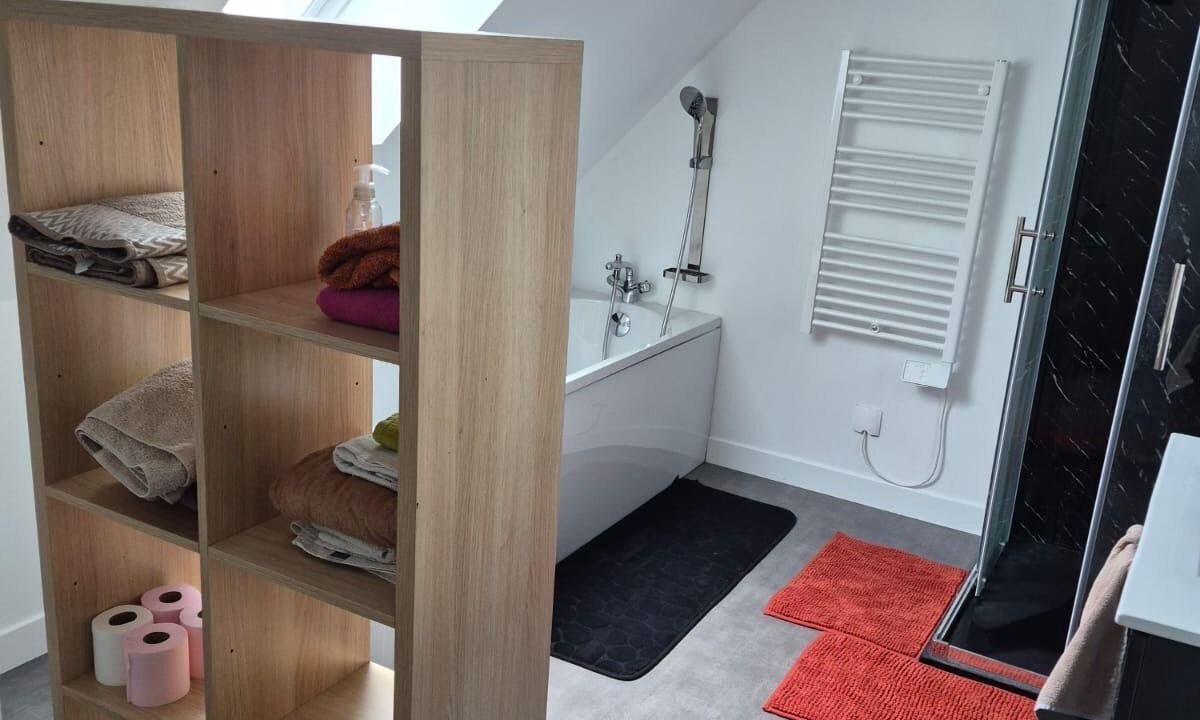 Photo of Bathroom in Elbeuf-sur-Andelle