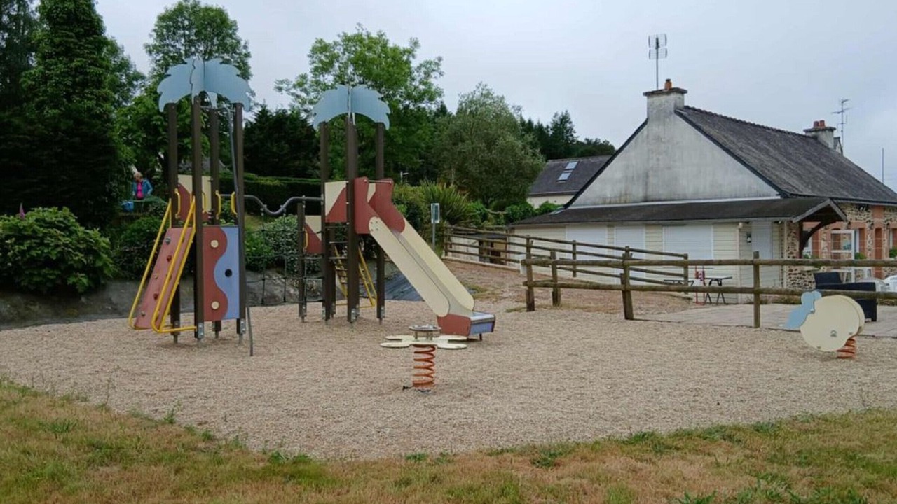 Photo of Others in Guegon