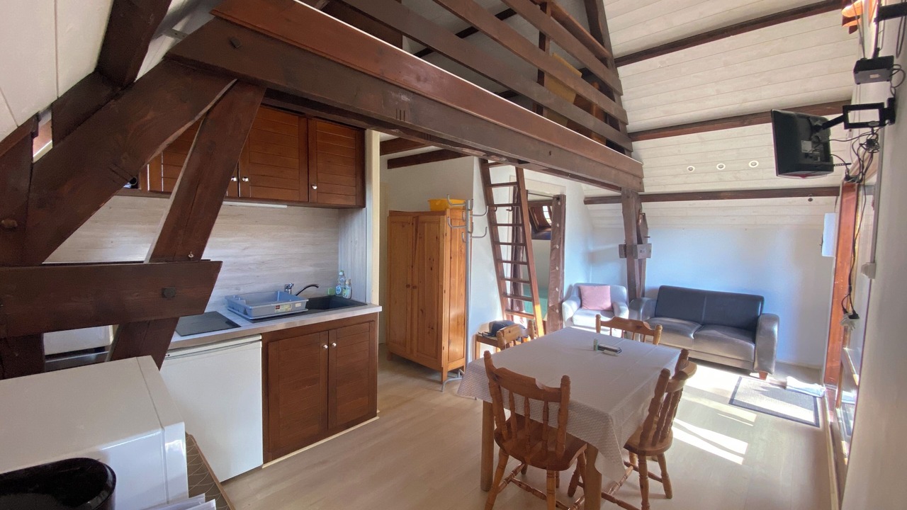 Photo of Others in Campan