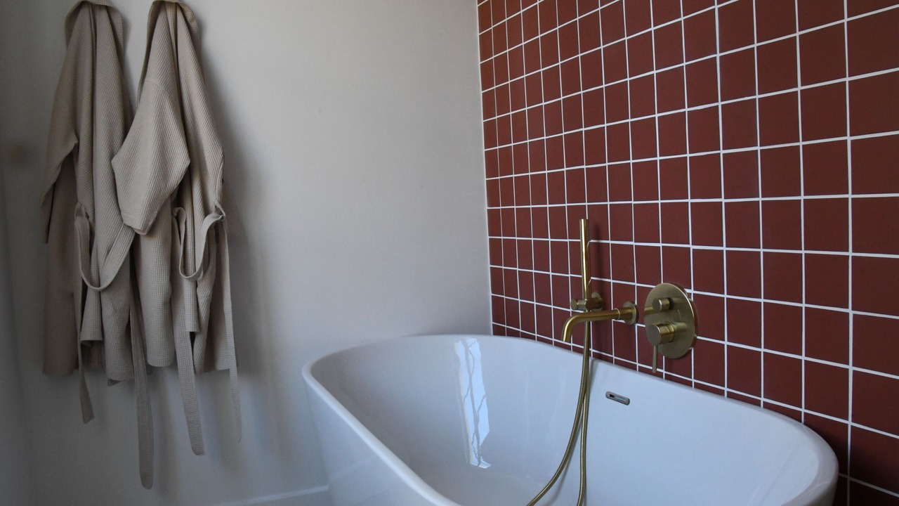 Photo of Bathroom in Parmain