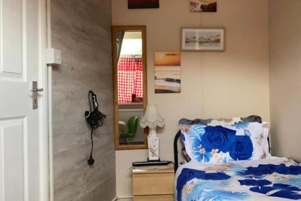 Photo of Bedroom in Tottenham Green