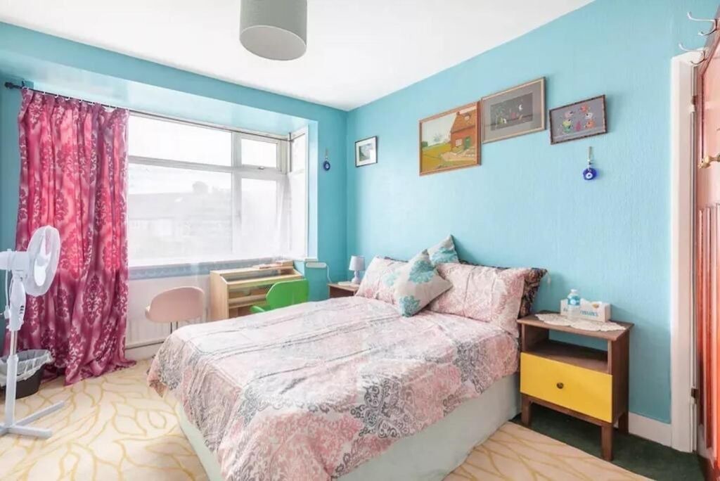 Photo of Bedroom in Tottenham Green