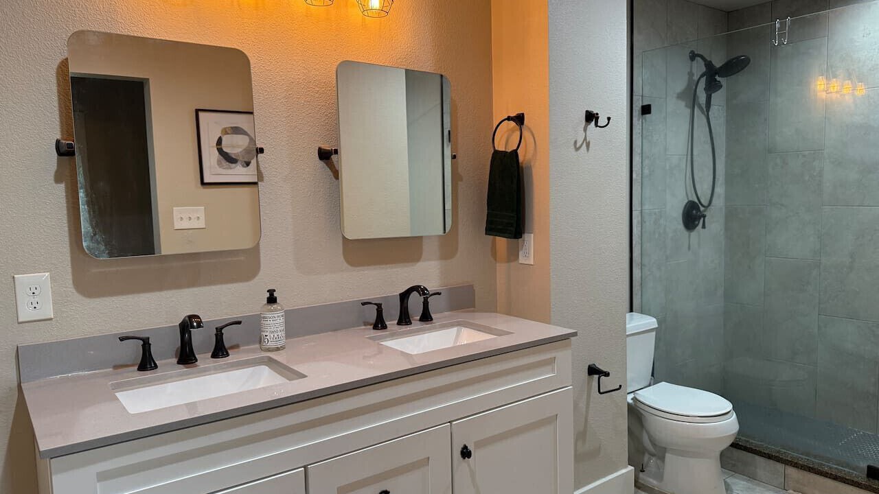 Photo of Bathroom in Argyle