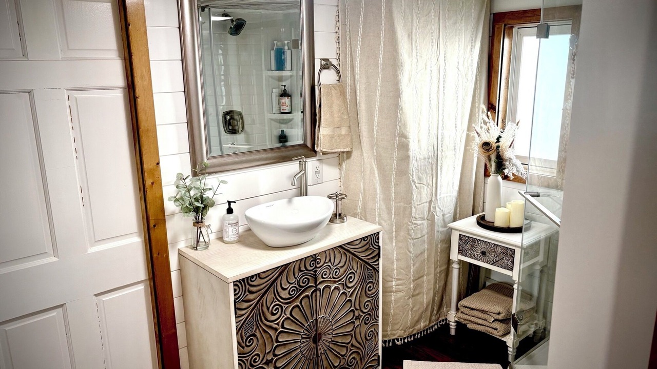 Photo of Bathroom in Burbank