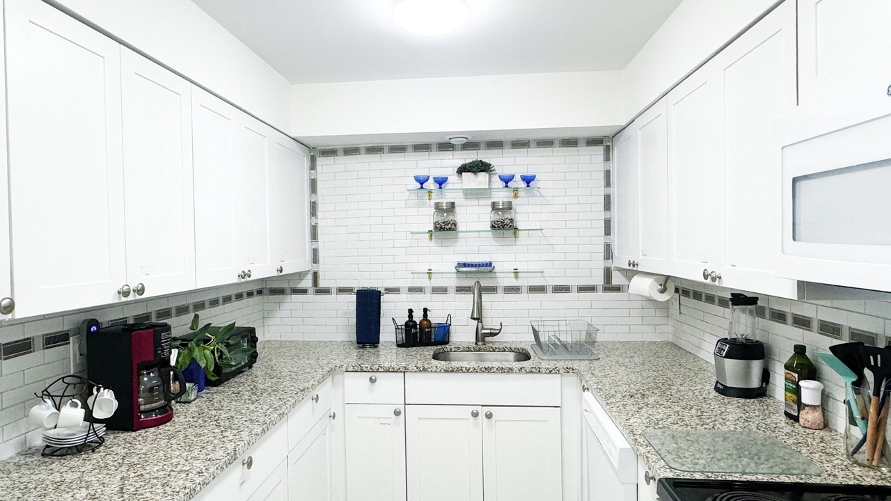 Photo of Kitchen in Oakland Park