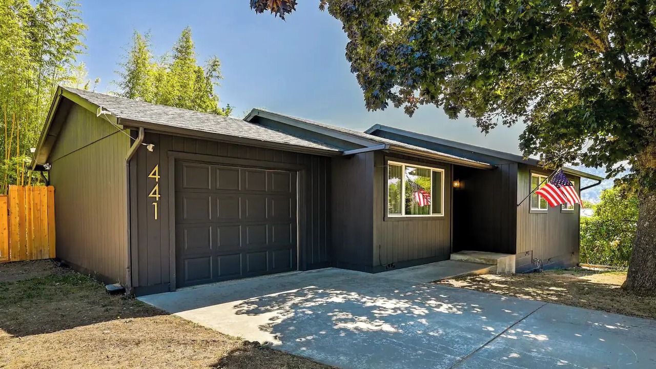 Photo of Outdoor in Roseburg