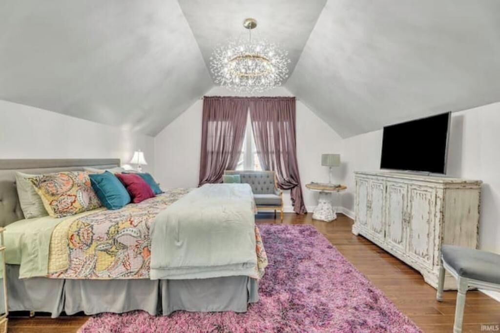 Photo of Bedroom in Evansville