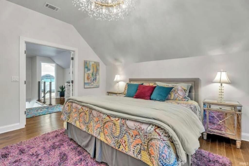Photo of Bedroom in Evansville