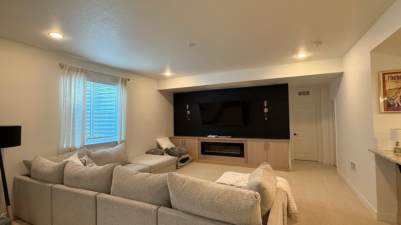 Photo of Livingroom in Westchase