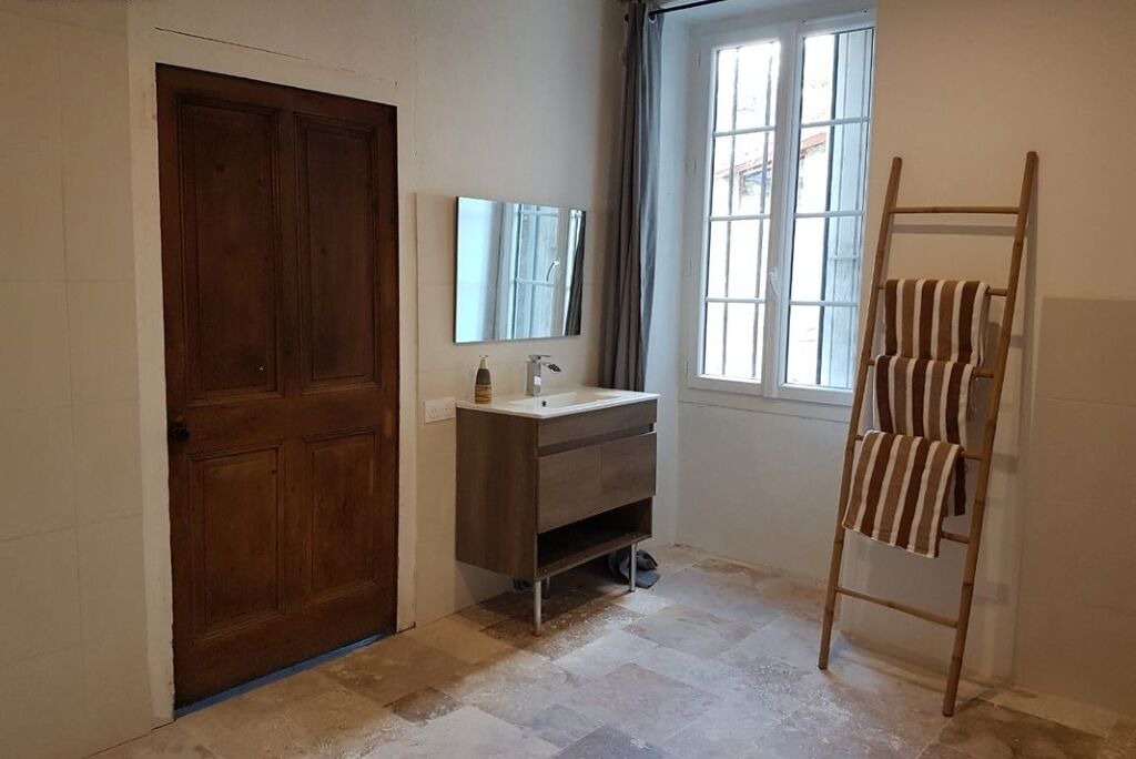 Photo of Bathroom in Combovin