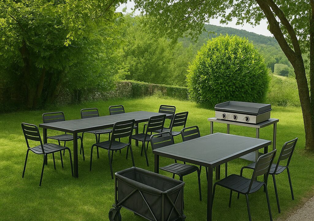 Photo of Outdoor in Combovin