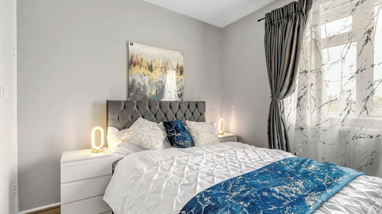 Photo of Bedroom in Kennington