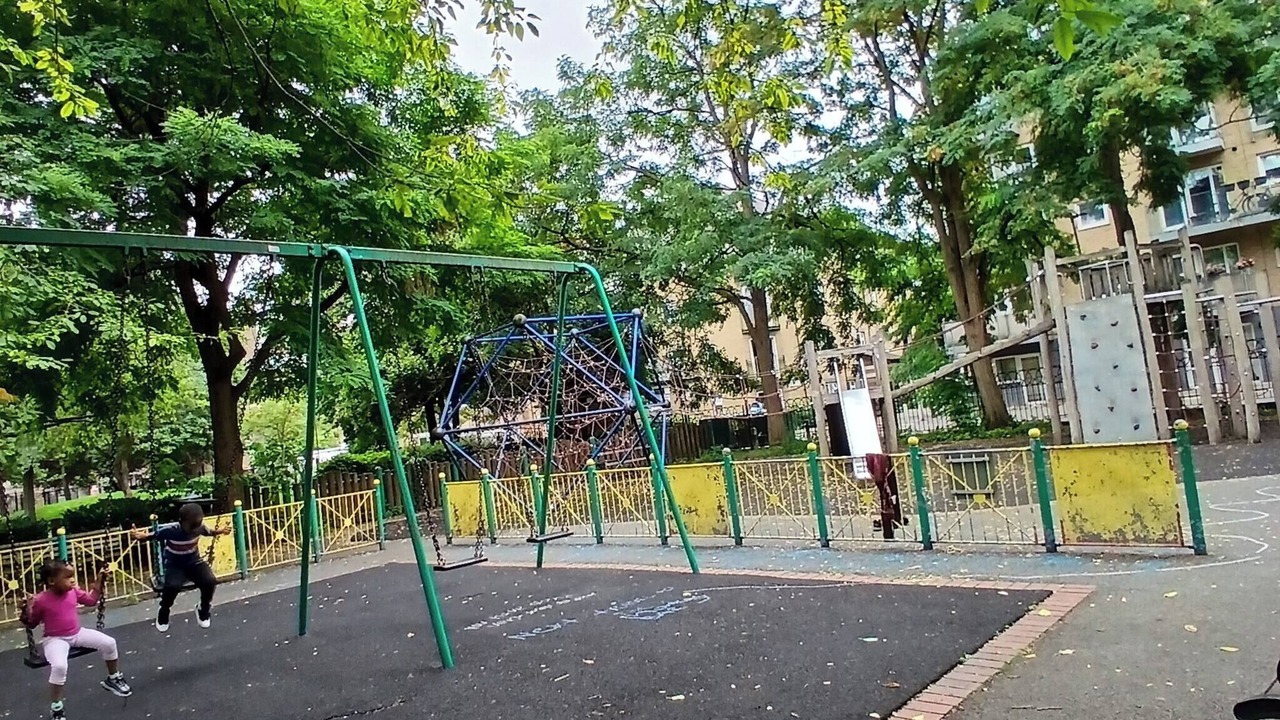 Photo of Others in Kennington