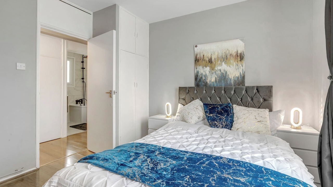 Photo of Bedroom in Kennington