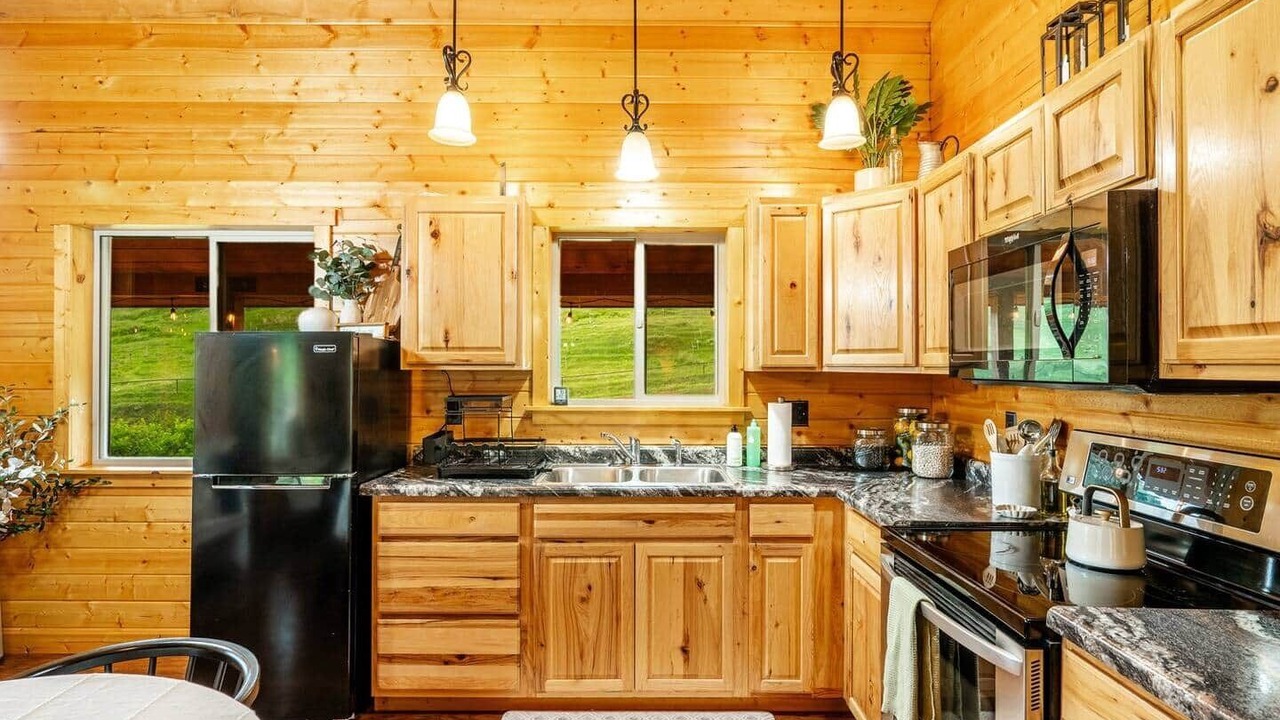 Photo of Kitchen in Banner