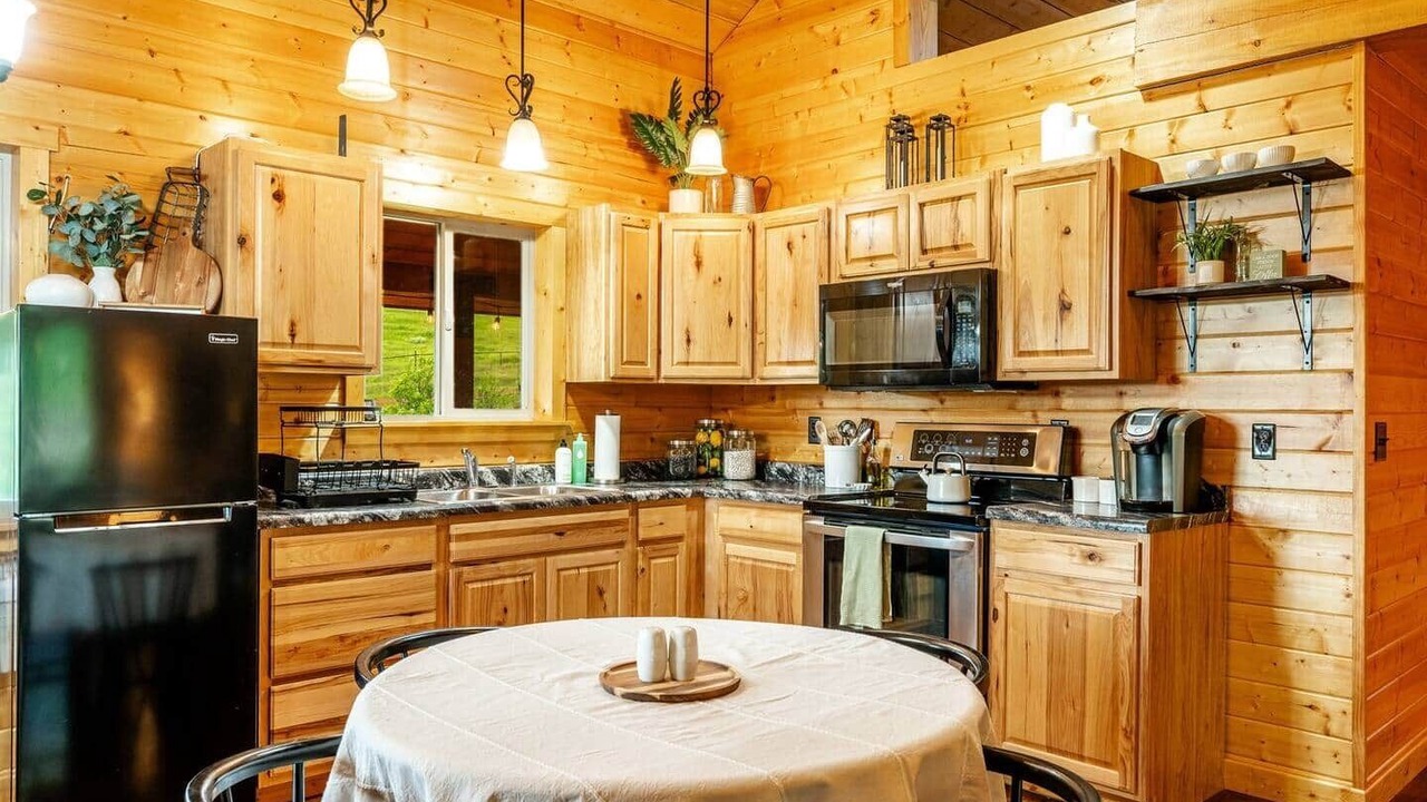 Photo of Kitchen in Banner