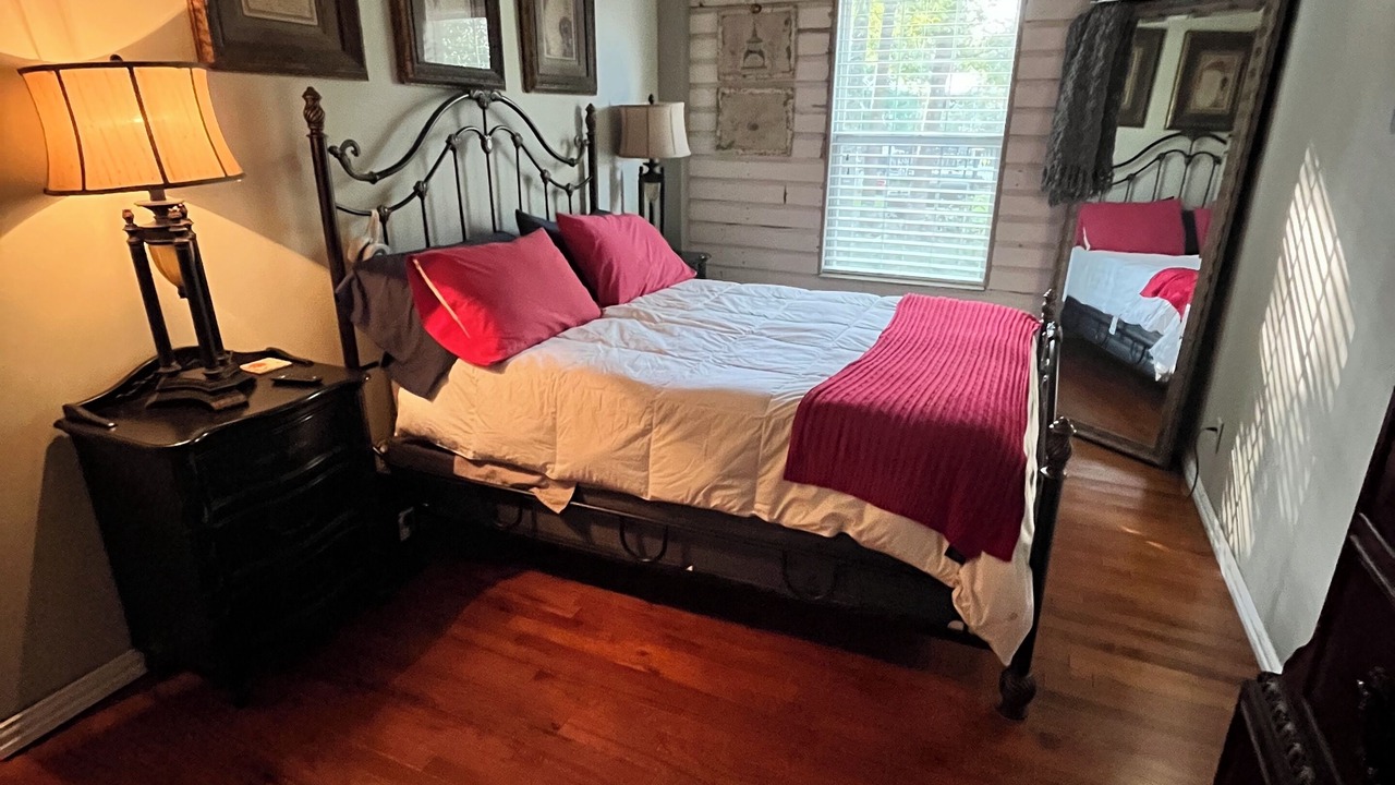 Photo of Bedroom in Conroe