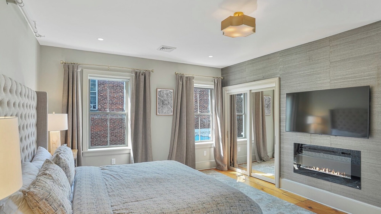 Photo of Bedroom in Lenox