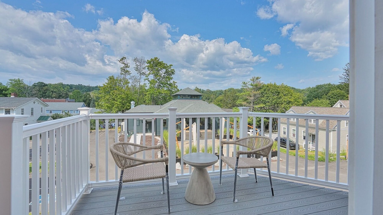 Photo of Patio Balcony in Lenox