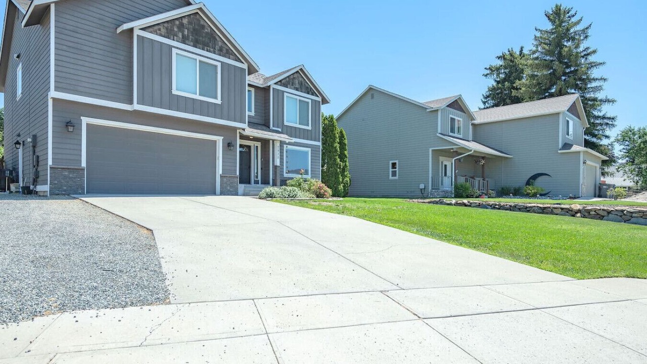 Photo of Outdoor in Monitor