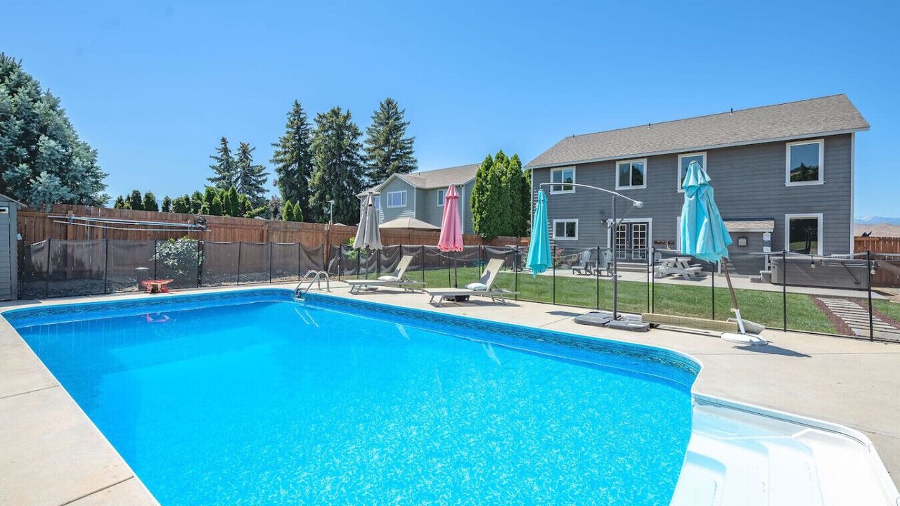 Photo of Outdoor in Monitor