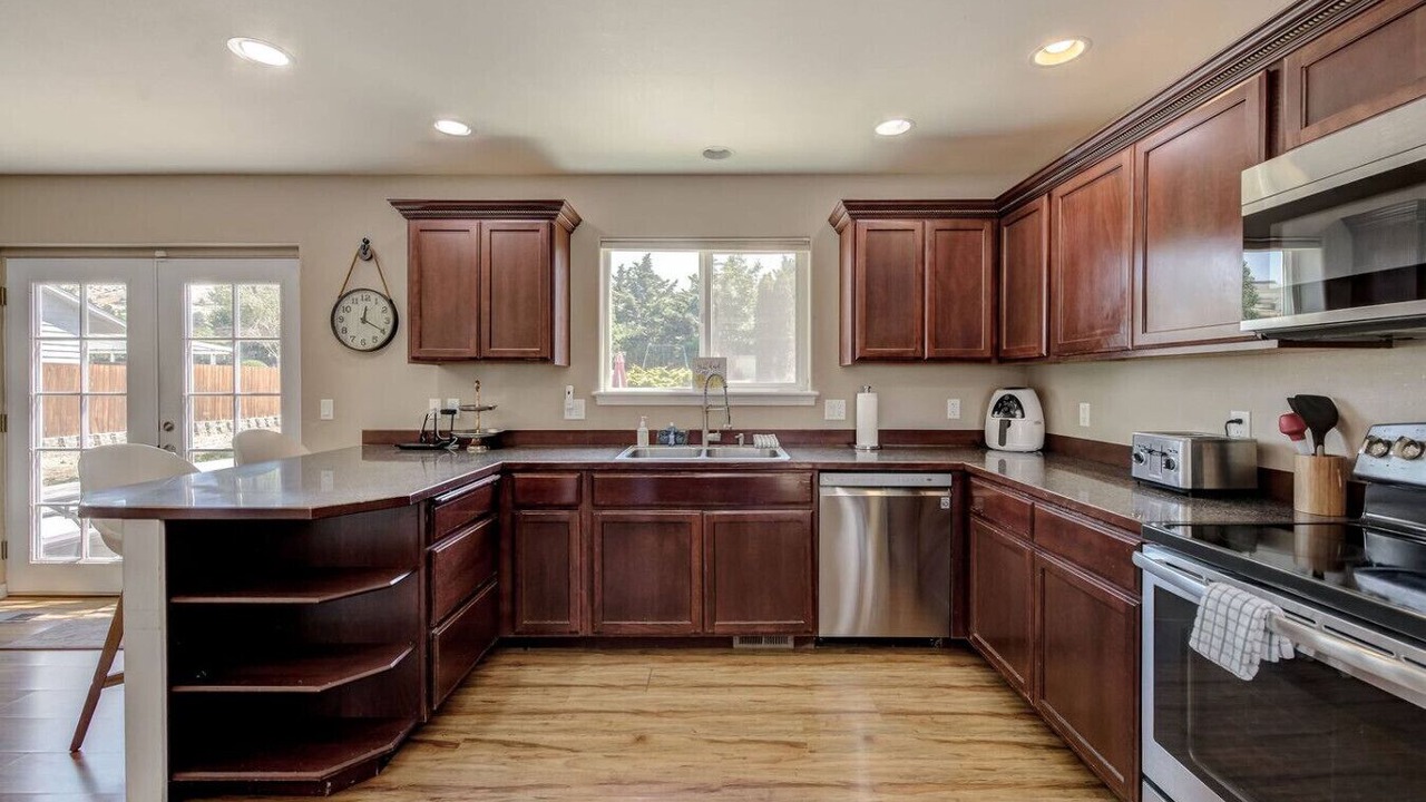 Photo of Kitchen in Monitor