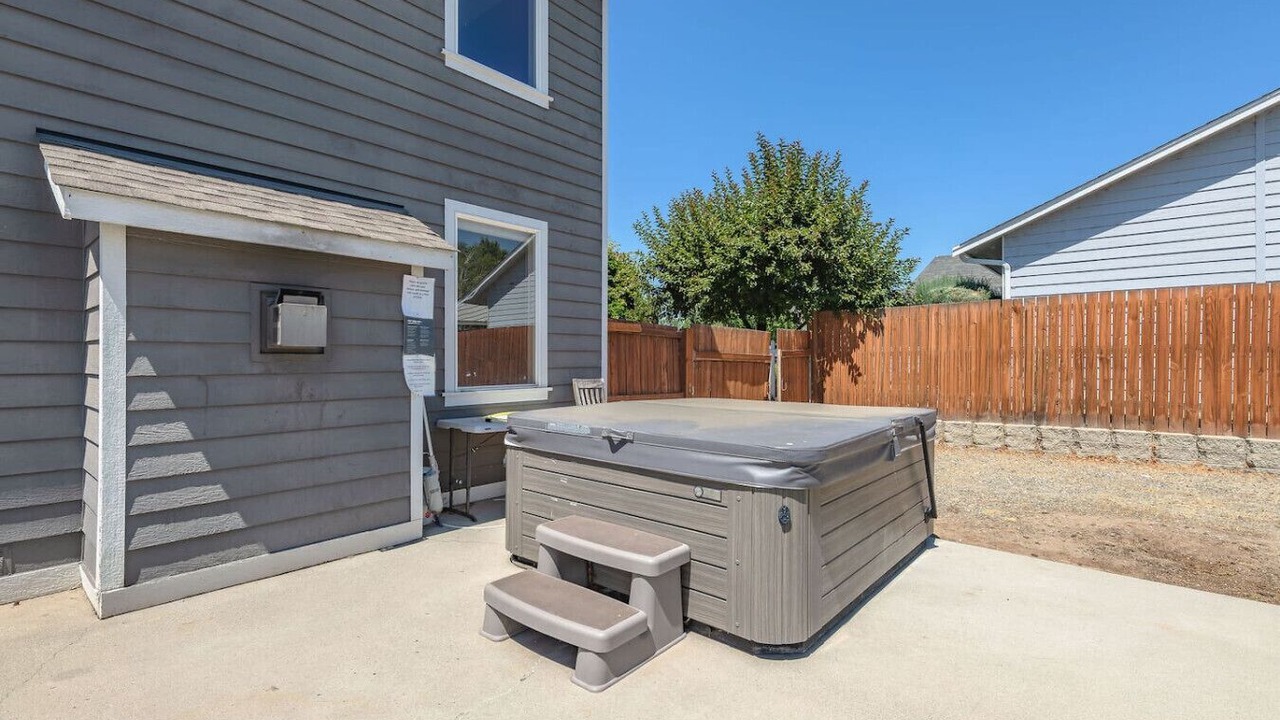 Photo of Patio Balcony in Monitor