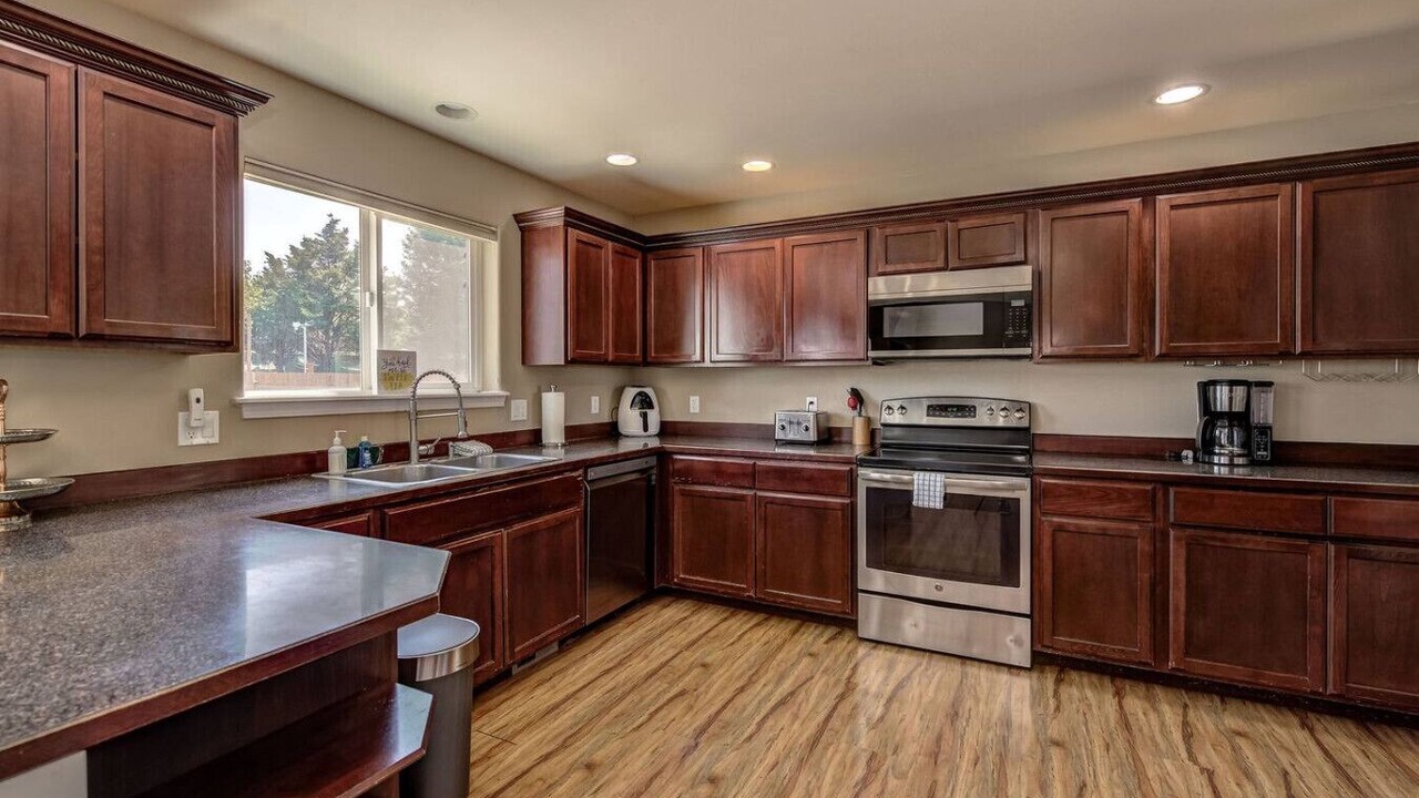 Photo of Kitchen in Monitor